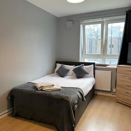 1 Bedroom Flat In Whitechapel, London Bagian luar foto